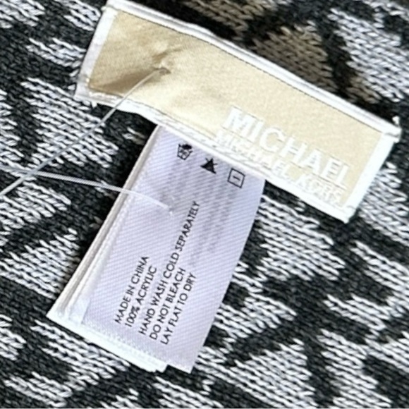 Michael Kors MK Logo Knit Scarf Black Gray Acrylic Monogram Wrap NWT - Picture 3 of 3